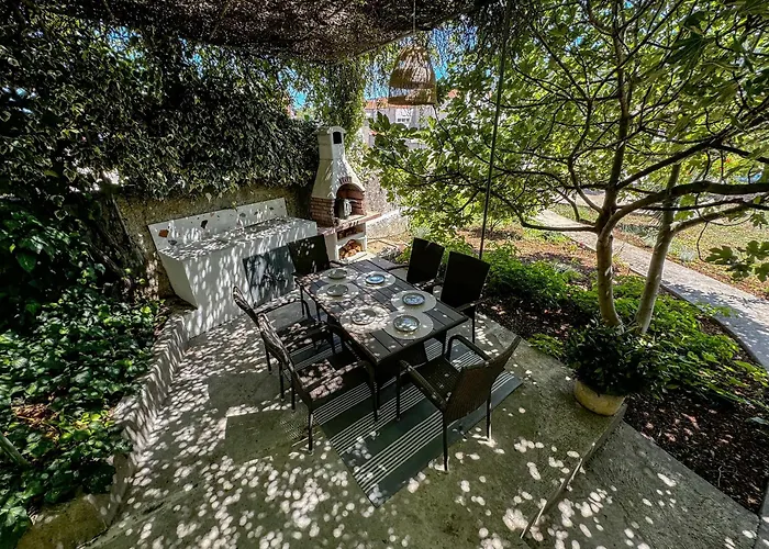 Casa Faria Holiday home *